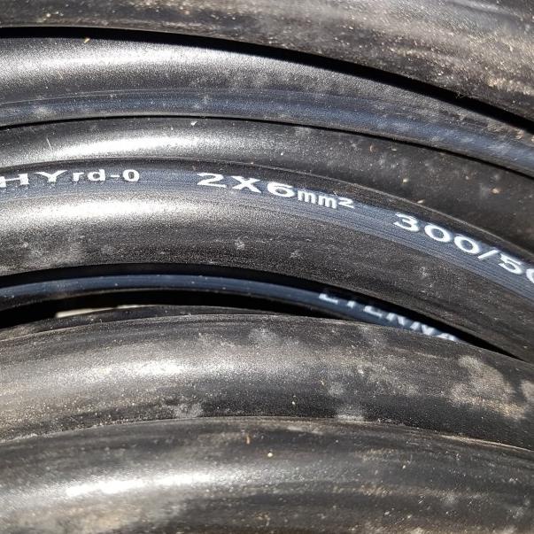 Eterna Kabel Listrik Hitam Serabut / NYYHY 2 x 6 mm / 2X6 ( Ecer )