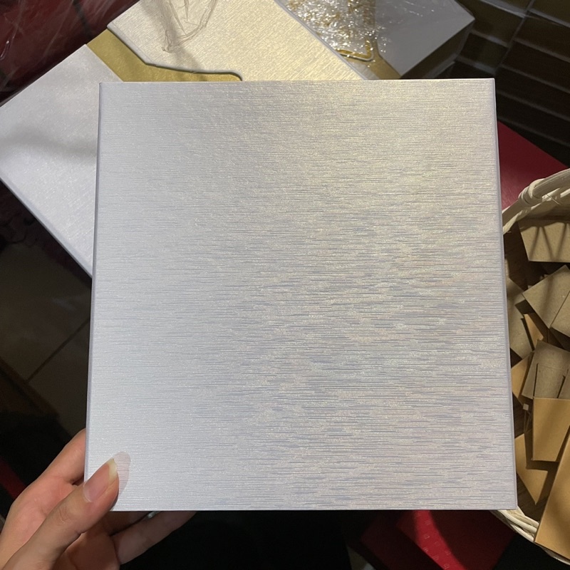 Box Kue Natal 20x20x5 cm Putih Hardbox Magnet