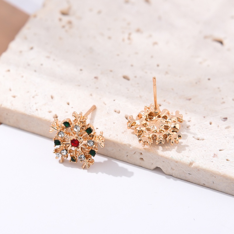 1 Pasang Anting Stud Bentuk Kepingan Salju Warna-Warni Bahan Alloy Aksen Berlian Untuk Wanita