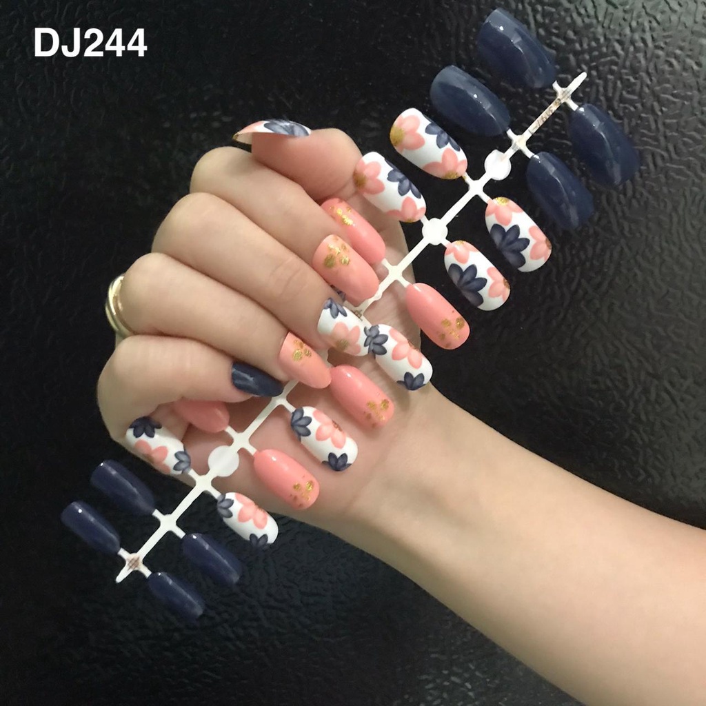 24Pcs Kuku Palsu Murah Motif DJ244 / Fake Nails Motif Gliter Glossy Nude / Nail Art Kuku Palsu