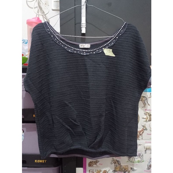 atasan axes femme preloved