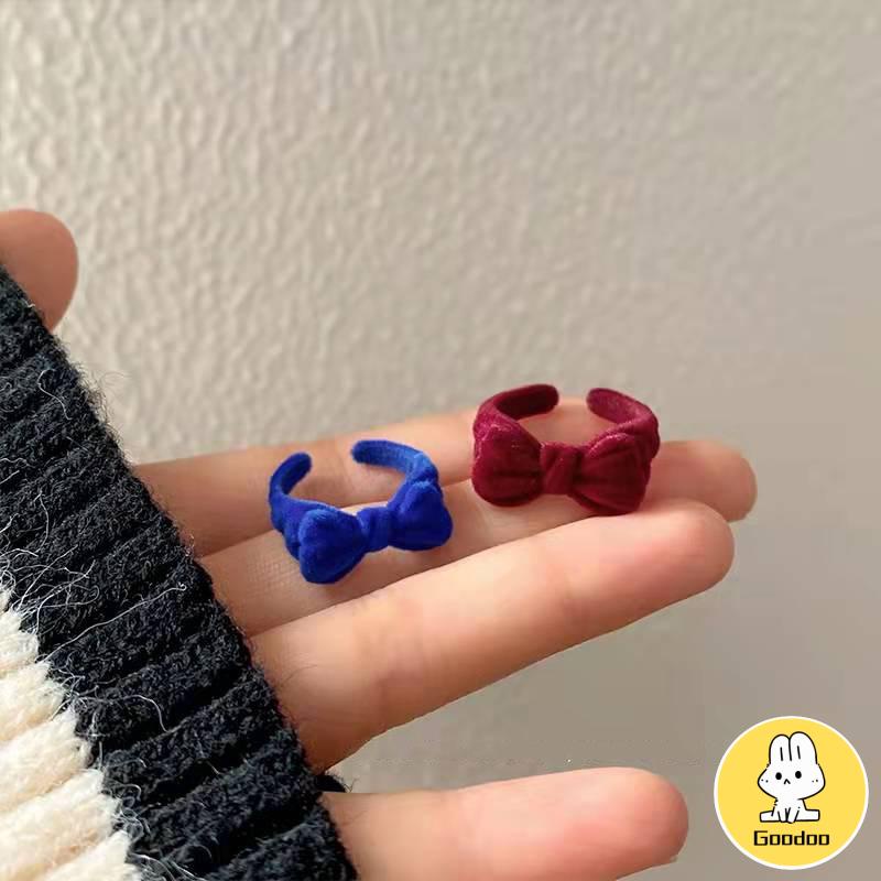 Cincin Model Terbuka Bahan Velvet Bentuk Pita Gaya Vintage Untuk Musim Dingin -Doo
