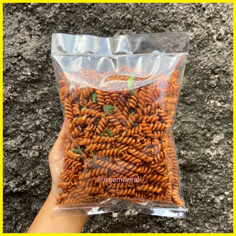 

Makaroni Spiral Bantet pedas daun jeruk
