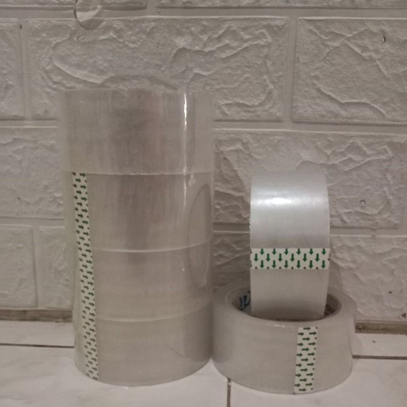 

Lakban/solasi/tape bening lebar 45mm panjang 100 yard