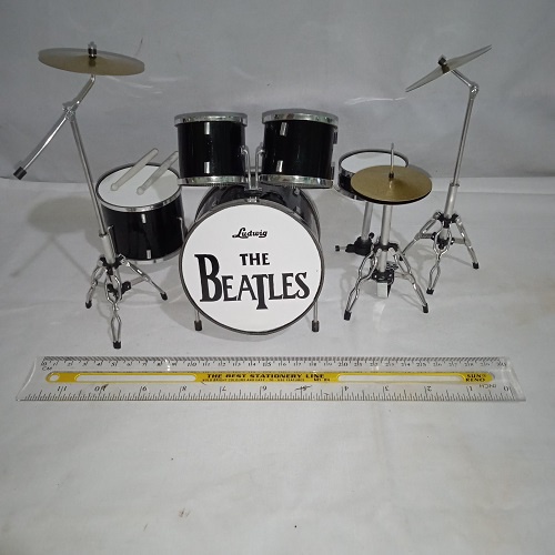 Satu Set Miniatur Drum Ukuran Besar Diameter Bass Drum 9 Cm Untuk Hiasan dan Koleksi Kwalitas oke