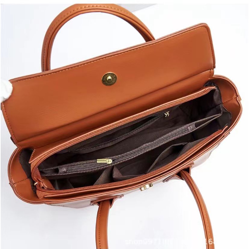 Tas Selempang Wanita Kulit Fashion Wanita Terbaru handbag slingbag / Top Handle Bag impor