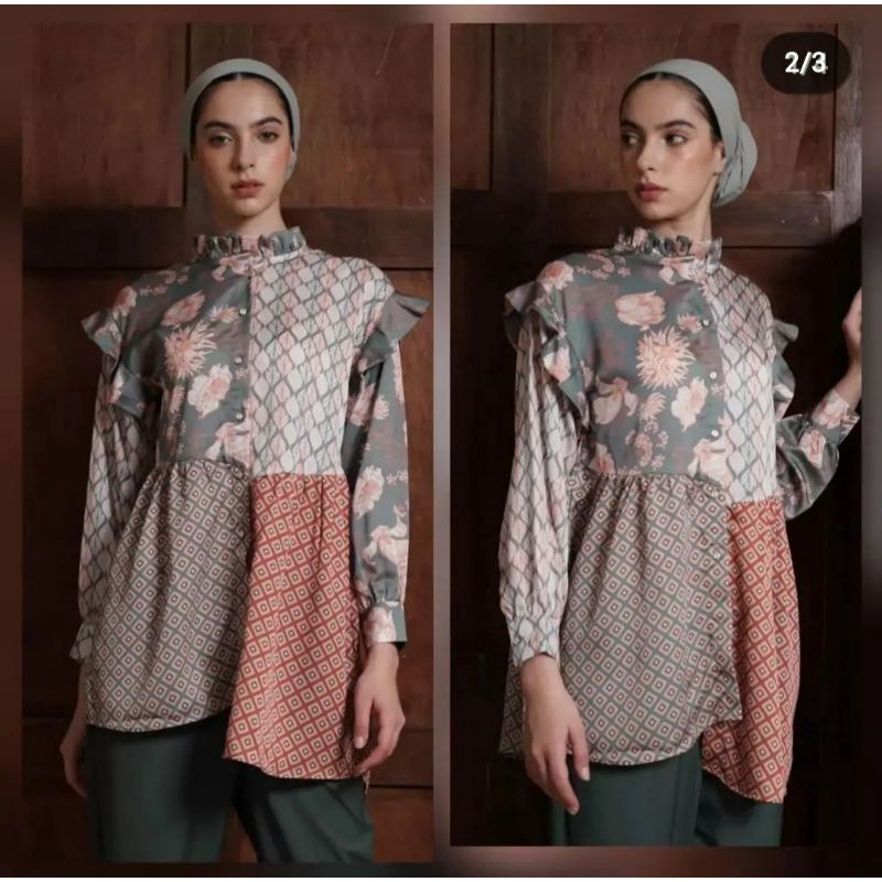 KHALISA TOP GREEN - ALEZA LABEL