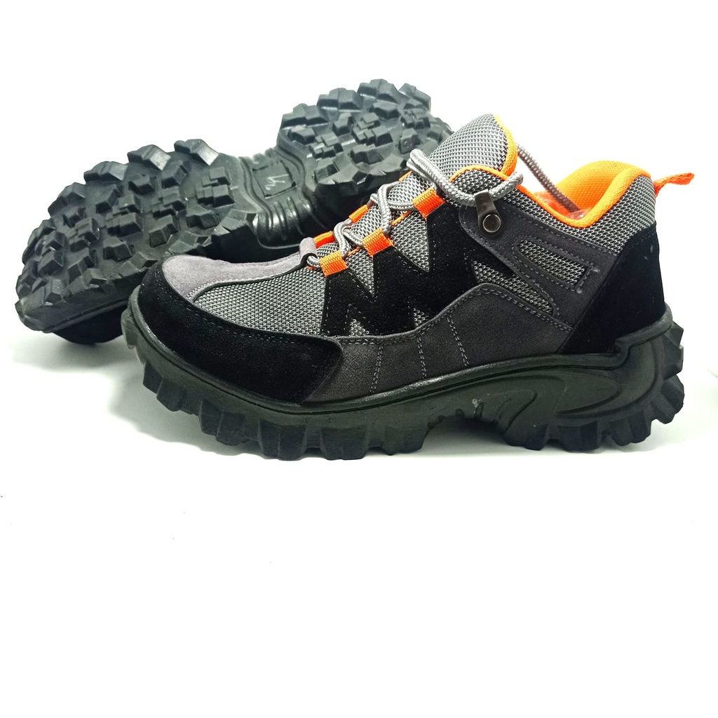 Alvarisstuff Cyber - Sepatu Safety Boots Pria Ujung Besi