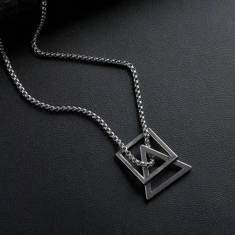 Kalung Liontin Bentuk Segitiga Persegi Geometris Disko Bahan stainless steel Gaya Hip hop Untuk Pasangan