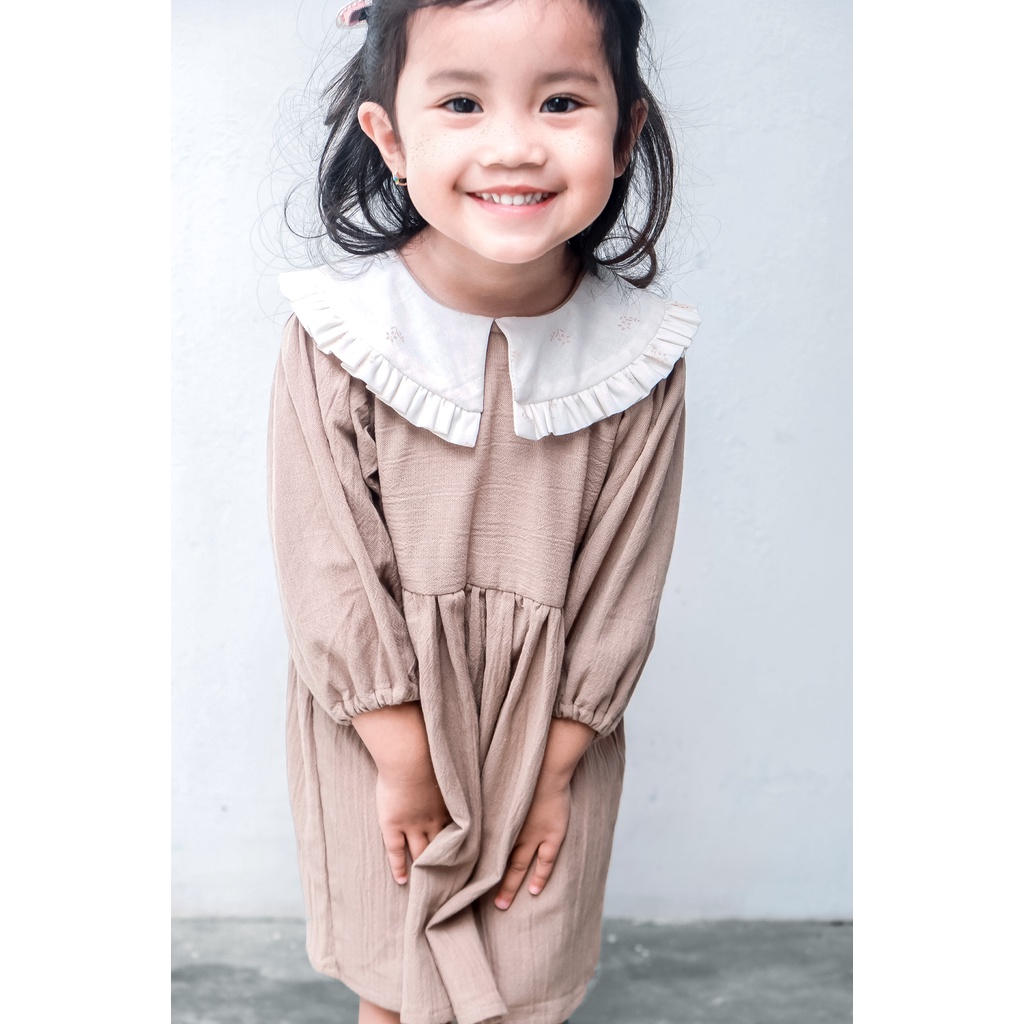 EMA - Dress Anak Kerah Korea Peterpan Collar Linen Lengan Panjang Krem Cream Hitam KADO ULANG TAHUN BAYI MURAH