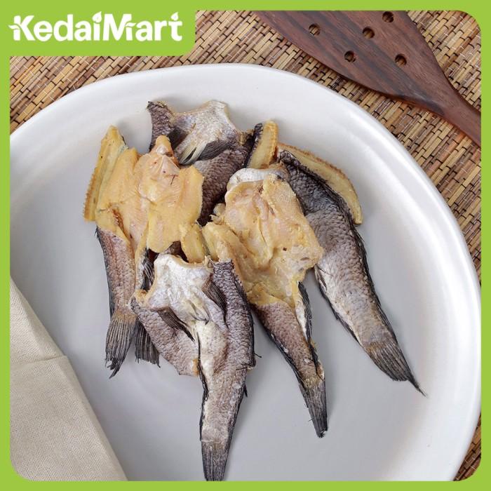 

Ikan asin gabus kecil 250 Gram