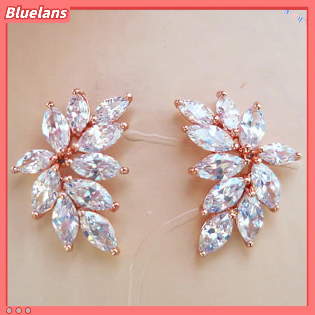 1 Pasang Anting Stud Bentuk Daun Aksen Glitter Anti Alergi Untuk Kencan