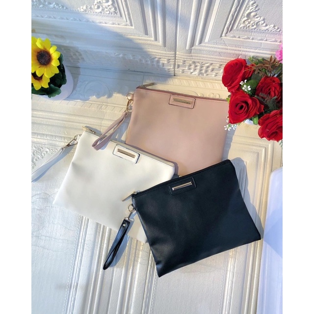 CLUTH ZETLY / CLUTH / POUCH / AQILLA BAGS