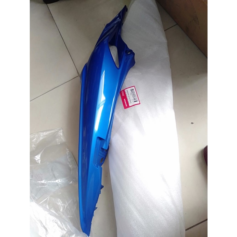 COVER BODY KIRI REVO 100 KARBU - 64420KVR600SBM - COVER BODY LEFT REVO 100 CARBU