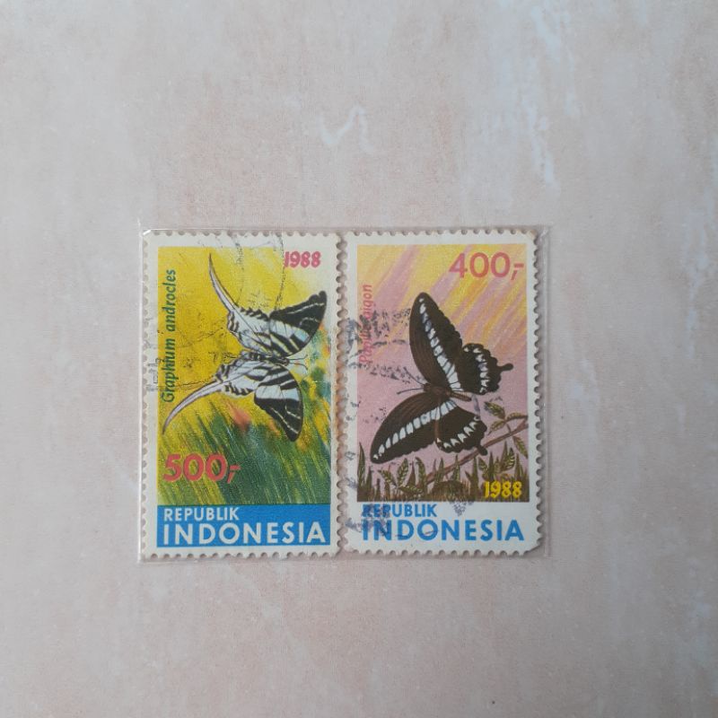 

Perangko Indonesia Kupu - kupu Tahun 1988 set lengkap - 2pcs
