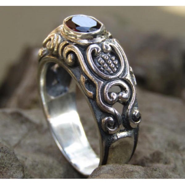 Cincin Perak motif ukiran bali patra batu garnet terbaik