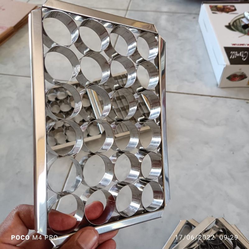 Cetakan kue kering / cetakan kue kastenggel / cetakan kue peraktis /  cetakan kue bahan stenlis tell
