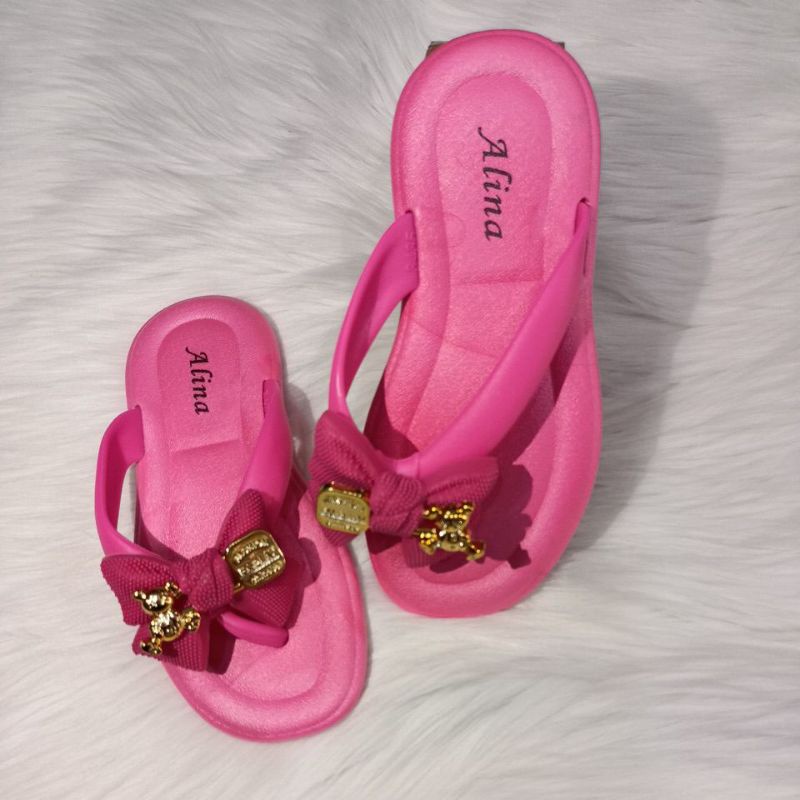 Sandal Jepit Anak Cewek Import/Sandal Jepit Anak Cewek Bangkok/Sandal Jepit Anak Cewek Terbaru/Sandal Jepit Anak Cewek Motif Boneka/Sandal Jepit Anak Cewek Jelly Karet Motif Pita Boneka