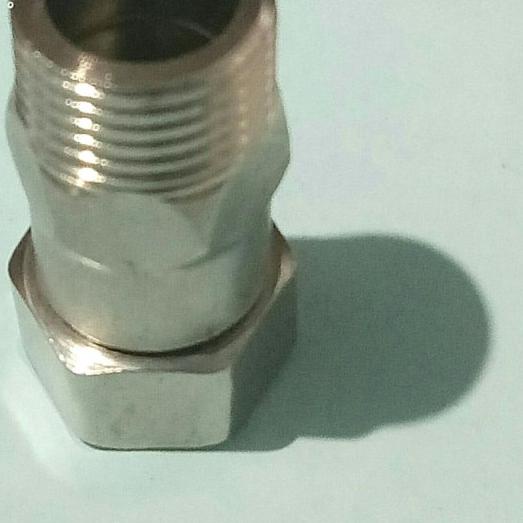 Nepel Lurus. Nepel sambungan pipa drat luar drat dalam 1/2"