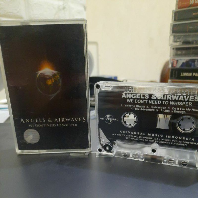 Kaset pita angels dan airwaves