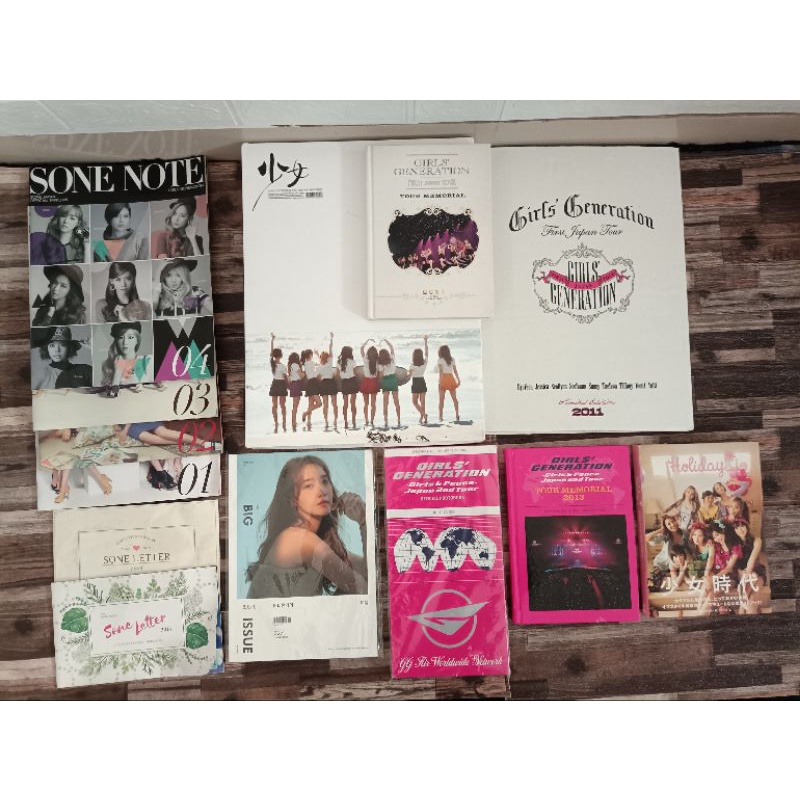 Girls' Generation SNSD - Official Japan Photobook