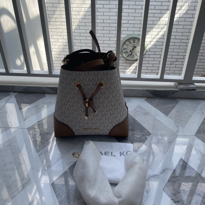 Receptacle Mk Mercer Gallery Small