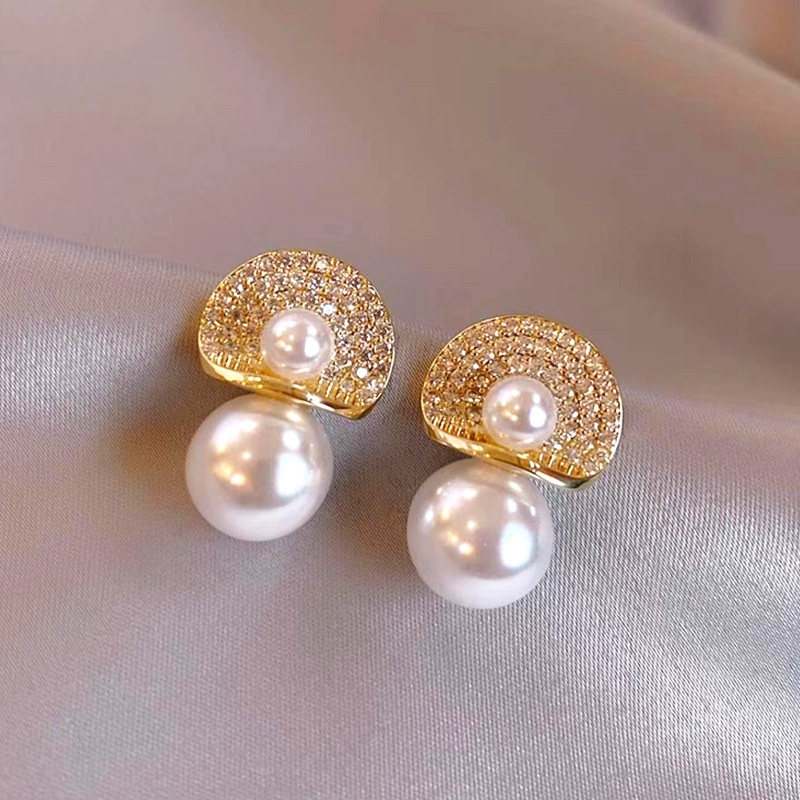 Anting Mutiara Berlian Imitasi Warna Emas Gaya Korea