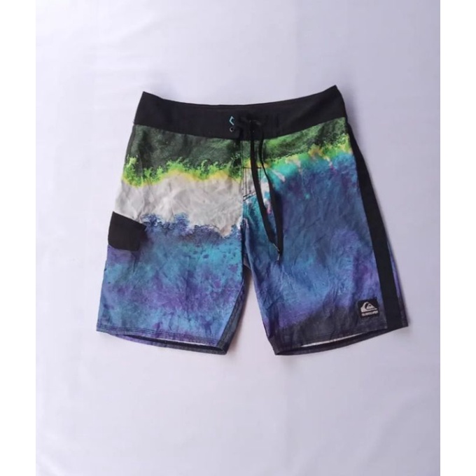 celana pendek SURFING QUIKSILVER bekas second preloved