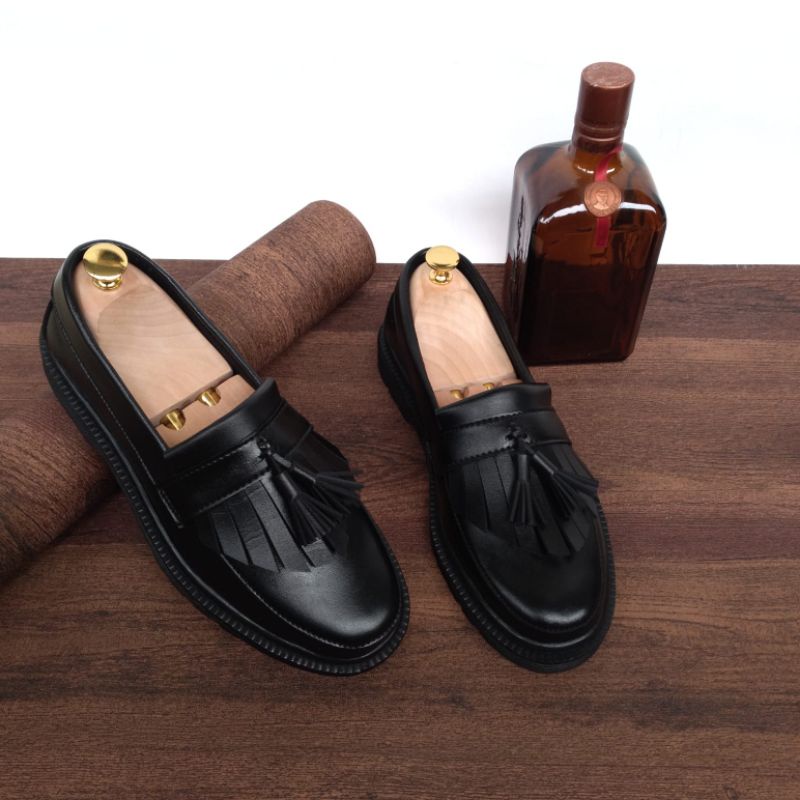 sepatu loafers tassel pria wanita