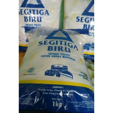 

Makin laris--Tepung Terigu Segitiga Biru 1 kg