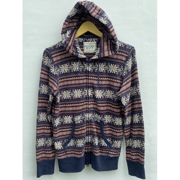 Jaket Uniqlo Navajo