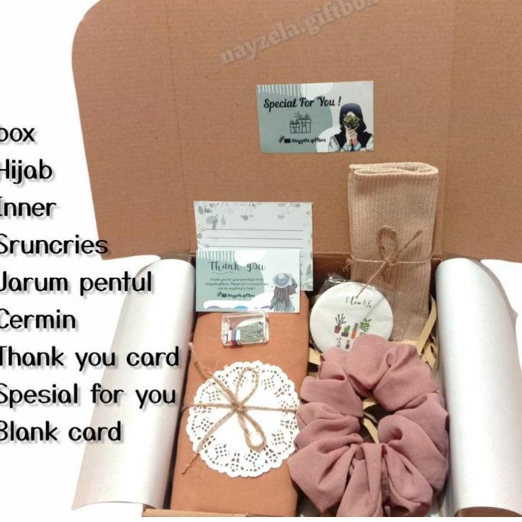 

Original KADO HAMPERS GIFTBOX HIJAB BELLA SQUARE MURAH KADO WISUDA HADIAH ULTAH ANNIVERSARY VALENTINE GIFT grosir