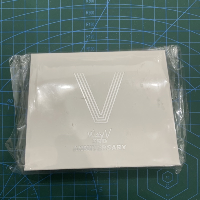 WAYV 3RD ANNIVERSARY MD NECKLACE SET PC KUN OFFICIAL MERCHANDISE