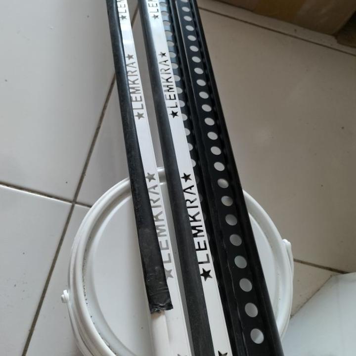 Terbaik LEMKRA Tile Trim PVC / kuku macan PVC Corner  2,4m