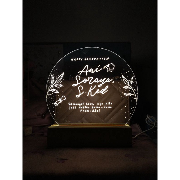 Akrilik Wisuda & Pernikahan ( Kado Wisuda / Kado Pernikahan / Kado Akrilik / Lampu Tidur)