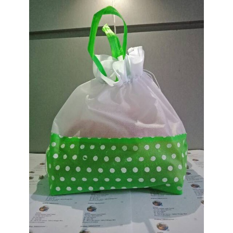 

(5 pcs) Tas Hajatan Walimahan Tasyakuran serut tebal polkadot Elegan