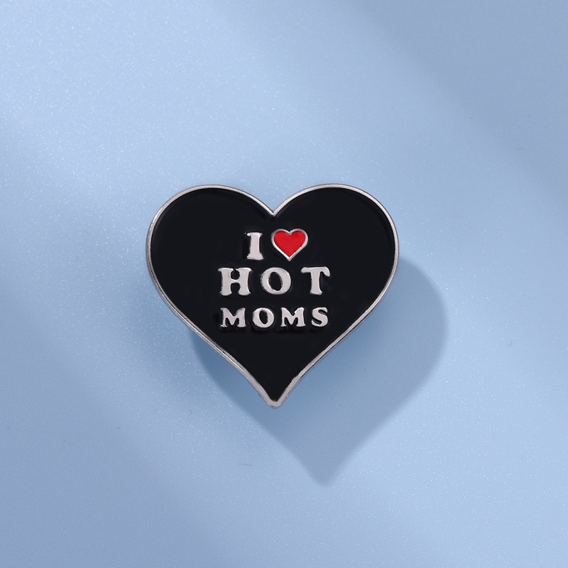 Bros Pin Enamel Desain I Love Mom Pasang Tas Ransel