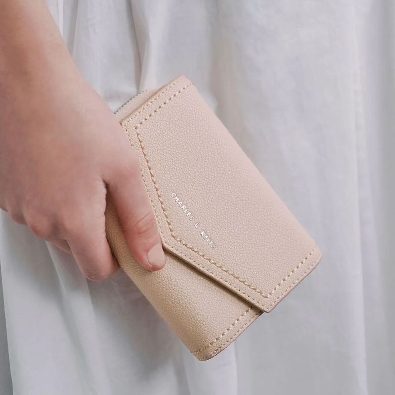 CK Small Envelope Wallet / CK Envelope Short Wallet / CK Stitch Trim Envelope Wallet