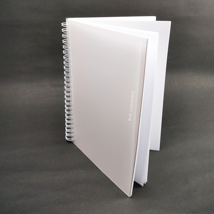 

Bagus Notebook A5 / Sketch Book Spiral 80 Gsm Polos 100 Lembar Trendi