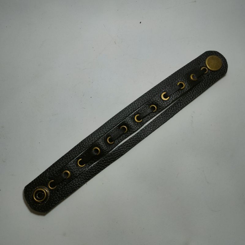 gelang kulit asli pria simple warna hitam mengkilap