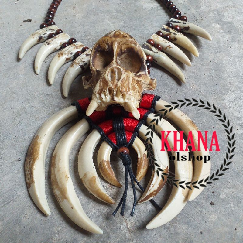 Kalung Pria Etnik Dayak Taring Babi Variasi Kepala Kera Dan Taring Macan Mirip Asli