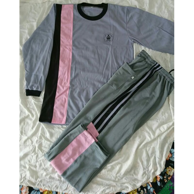 Seragam Guru Olahraga