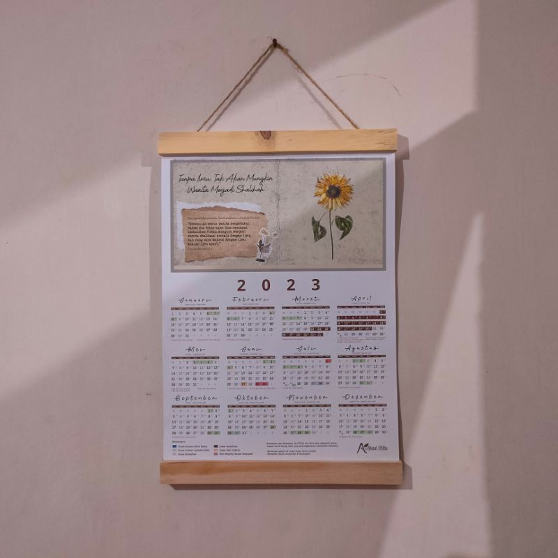Kalender Dakwah Dinding 2023 "Wanita Shalihah" Aesthetic Minimalist Muslimah Islami Hijriyah Islamic