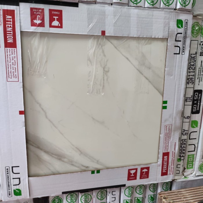 KERAMIK 50X50 CARERA GREY GLOSSY - UNO