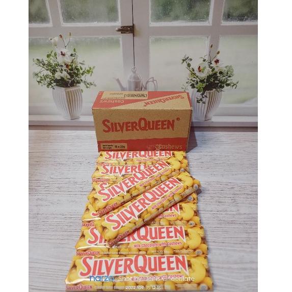 

Lagi Tren.. Cokelat Silverqueen 28gr isi 5pcs& 10pcs AFP