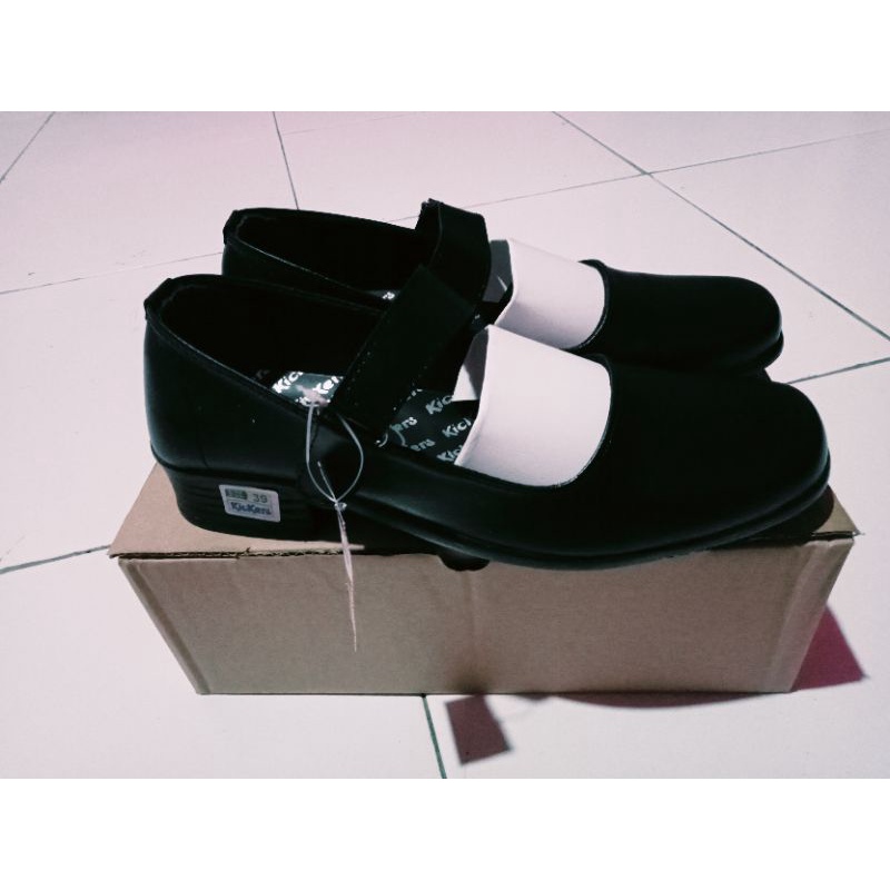 sepatu pantofel wanita/sepatu kerja wanita/sepatu formal wanita asli.keren bgt