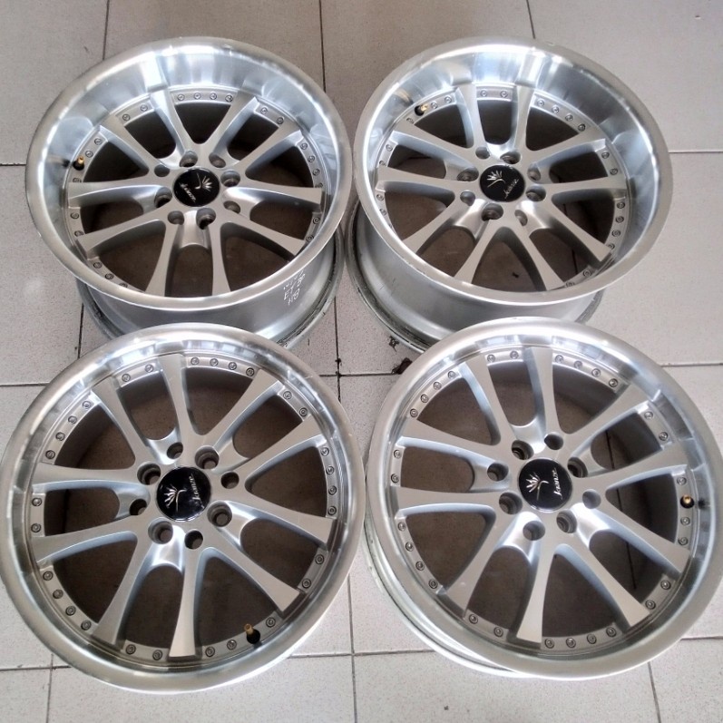 Velg Mobil Bekas Seken Ring 16 Baut 4 KRANZE R16X7-8,5 8X100-114,3 ET40