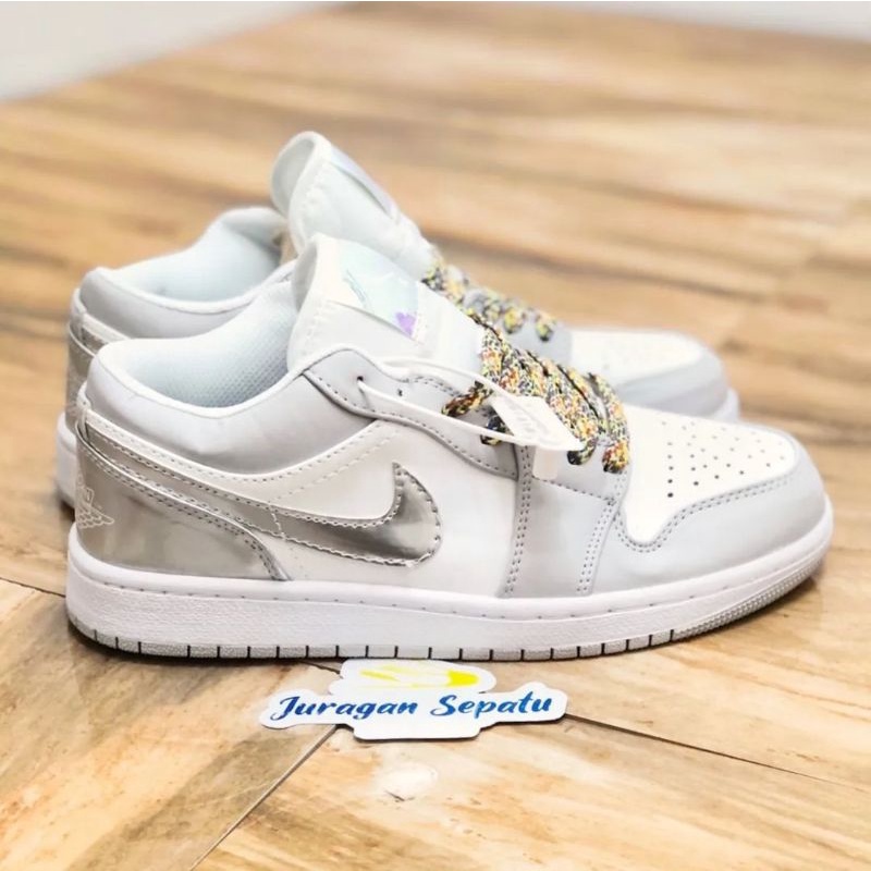 Nike Air Jordan 1 Low SE &quot;Tear Away&quot;