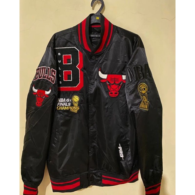 jaket varsity prostandard chicago bulls vintage original asli