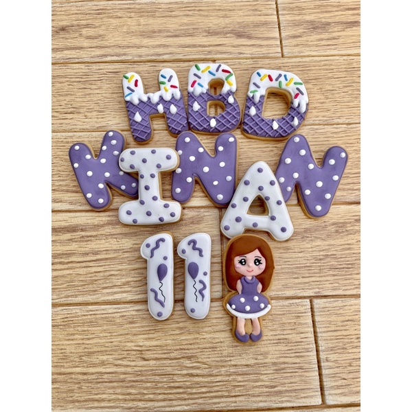

lettering cookies